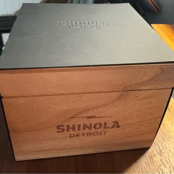 BRAND NEW: Shinola 47mm Brown Leather Strap Watch - Picture 6 of 7